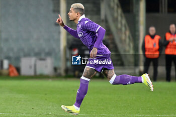 2024-03-14 - ACF Fiorentina's defender Domilson Cordeiro dos Santos knows as Dodo prepares to enter the pitch after a long layoff from injury - ACF FIORENTINA VS MACCABI HAIFA FC - UEFA CONFERENCE LEAGUE - SOCCER