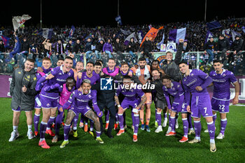 2024-04-18 - ACF Fiorentina's players celebrate the victory - ACF FIORENTINA VS FC VIKTORIA PLZEN - UEFA CONFERENCE LEAGUE - SOCCER