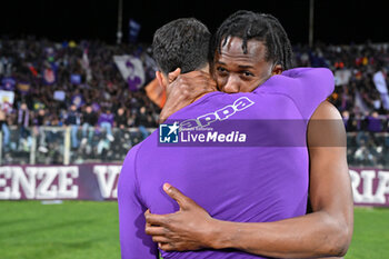 2024-04-18 - ACF Fiorentina's forward Christian Kouame and ACF Fiorentina's midfielder Rolando Mandragora celebrate the victory - ACF FIORENTINA VS FC VIKTORIA PLZEN - UEFA CONFERENCE LEAGUE - SOCCER