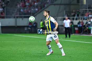 2024-04-11 - 10 Dusan Tadic of Fenerbahce is playing during the UEFA Conference League, Quarter-finals, 1st leg, match between Olympiacos Piraeus and Fenerbahce at Georgios Karaiskakis Stadium on April 11, 2024, in Piraeus, Greece. - OLYMPIACOS VS FENERBAHCE - QUARTER-FINALS, 1ST LEG - UEFA CONFERENCE LEAGUE - SOCCER