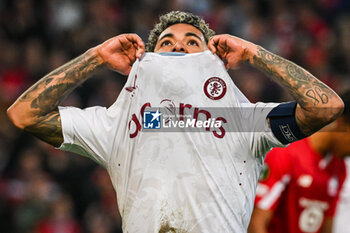2024-04-18 - Douglas LUIZ of Aston Villa looks dejected during the UEFA Conference League, Quarter-finals, 2nd leg football match between Losc Lille and Aston Villa on April 18, 2024 at Pierre Mauroy stadium in Villeneuve-d'Ascq near Lille, France - FOOTBALL - CONFERENCE LEAGUE - LILLE V ASTON VILLA - UEFA CONFERENCE LEAGUE - SOCCER
