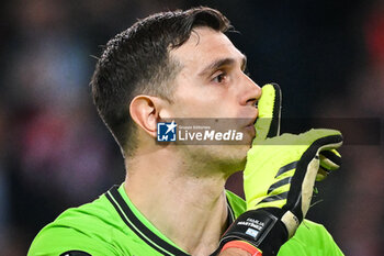 2024-04-18 - Emiliano MARTINEZ of Aston Villa during the UEFA Conference League, Quarter-finals, 2nd leg football match between Losc Lille and Aston Villa on April 18, 2024 at Pierre Mauroy stadium in Villeneuve-d'Ascq near Lille, France - FOOTBALL - CONFERENCE LEAGUE - LILLE V ASTON VILLA - UEFA CONFERENCE LEAGUE - SOCCER