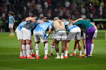 2024-05-29 - A.C.F. Fiorentina team during UEFA Europa Conference League 2024 final soccer match between Olympiacos F.C. vs. A.C.F. Fiorentina at OPAP Arena, Athens, 29th of May 2024 - FINAL - OLYMPIACOS VS ACF FIORENTINA - UEFA CONFERENCE LEAGUE - SOCCER