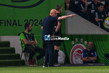 2024-05-29 - Head coach Vincenzo Italiano (A.C.F. Fiorentina) during UEFA Europa Conference League 2024 final soccer match between Olympiacos F.C. vs. A.C.F. Fiorentina at OPAP Arena, Athens, 29th of May 2024 - FINAL - OLYMPIACOS VS ACF FIORENTINA - UEFA CONFERENCE LEAGUE - SOCCER