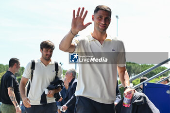 2024-05-27 - ACF Fiorentina's midfielder Rolando Mandragora arrives at the airport - DEPARTURE OF ACF FIORENTINA FOR ATHENS - UEFA CONFERENCE LEAGUE - SOCCER