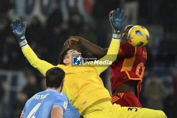 2024-01-10 - Christos Mandas of S.S. Lazio and Romelu Lukaku of A.S. Roma during the quarter-final of the Frecciarossa Italian Cup between S.S. Lazio vs A.S. Roma, 10 January 2024 at the Olympic Stadium in Rome. - SS LAZIO VS AS ROMA - ITALIAN CUP - SOCCER
