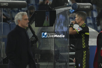 2024-01-10 - Referee Daniele Orsato during the quarter-final of the Frecciarossa Italian Cup between S.S. Lazio vs A.S. Roma, 10 January 2024 at the Olympic Stadium in Rome. - SS LAZIO VS AS ROMA - ITALIAN CUP - SOCCER