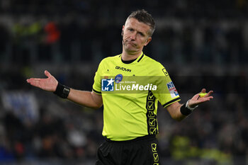 2024-04-23 - Referee Daniele Orsato during the Frecciarossa Italian Cup Semi Final second leg between S.S. Lazio vs Juventus F.C. at the Olympic Stadium on April 23, 2024 in Rome, Italy. - SS LAZIO VS JUVENTUS FC - ITALIAN CUP - SOCCER
