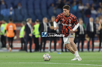 2024-05-15 - Juventus' Serbian forward Dusan Vlahovic controls the ball during the Italian Cup final football match between Atalanta and Juventus at Stadio Olimpico on May 15,2024 in Rome, Italy. - FINAL - JUVENTUS FC VS ATALANTA BC - ITALIAN CUP - SOCCER