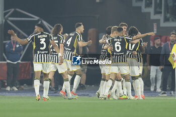 2024-05-15 - Juventus' Serbian forward Dusan Vlahovic celebrates after scoring a goal during the Italian Cup final football match between Atalanta and Juventus at Stadio Olimpico on May 15,2024 in Rome, Italy. - FINAL - JUVENTUS FC VS ATALANTA BC - ITALIAN CUP - SOCCER