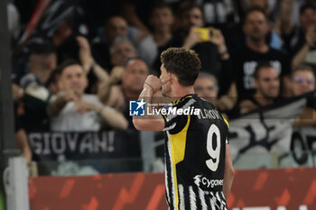 2024-05-15 - Juventus' Serbian forward Dusan Vlahovic celebrates after scoring a goal during the Italian Cup final football match between Atalanta and Juventus at Stadio Olimpico on May 15,2024 in Rome, Italy. - FINAL - JUVENTUS FC VS ATALANTA BC - ITALIAN CUP - SOCCER