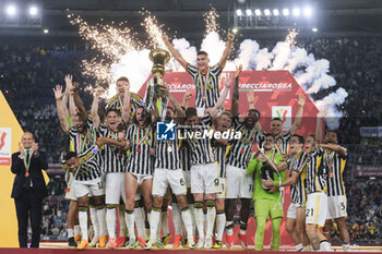 2024-05-15 - Juventus win the italia cup during the Italian Cup final football match between Atalanta and Juventus at Stadio Olimpico on May 15,2024 in Rome, Italy. - FINAL - JUVENTUS FC VS ATALANTA BC - ITALIAN CUP - SOCCER