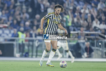 2024-05-15 - Juventus' French midfielder Adrien Rabiot controls the ball during the Italian Cup final football match between Atalanta and Juventus at Stadio Olimpico on May 15,2024 in Rome, Italy. - FINAL - JUVENTUS FC VS ATALANTA BC - ITALIAN CUP - SOCCER