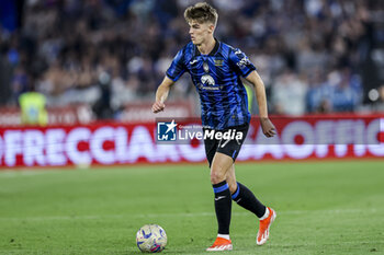 2024-05-15 - Atalanta's Belgian forward Charles De Ketelaere controls the ball during the Italian Cup final football match between Atalanta and Juventus at Stadio Olimpico on May 15,2024 in Rome, Italy. - FINAL - JUVENTUS FC VS ATALANTA BC - ITALIAN CUP - SOCCER