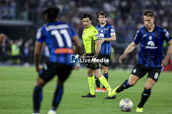 2024-05-15 - Italian Referee Fabio Maresca during the Italian Cup final football match between Atalanta and Juventus at Stadio Olimpico on May 15,2024 in Rome, Italy. - FINAL - JUVENTUS FC VS ATALANTA BC - ITALIAN CUP - SOCCER