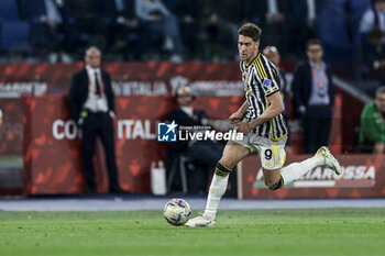 2024-05-15 - Juventus' Serbian forward Dusan Vlahovic controls the ball during the Italian Cup final football match between Atalanta and Juventus at Stadio Olimpico on May 15,2024 in Rome, Italy. - FINAL - JUVENTUS FC VS ATALANTA BC - ITALIAN CUP - SOCCER