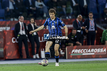 2024-05-15 - Atalanta's Italian defender Giorgio Scalvini controls the ball during the Italian Cup final football match between Atalanta and Juventus at Stadio Olimpico on May 15,2024 in Rome, Italy. - FINAL - JUVENTUS FC VS ATALANTA BC - ITALIAN CUP - SOCCER