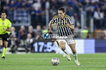 2024-05-15 - Juventus' Italian forward Federico Chiesa controls the ball during the Italian Cup final football match between Atalanta and Juventus at Stadio Olimpico on May 15,2024 in Rome, Italy. - FINAL - JUVENTUS FC VS ATALANTA BC - ITALIAN CUP - SOCCER