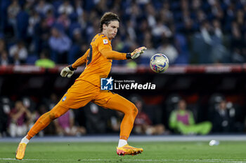 2024-05-15 - Atalanta's Italian goalkeeper Marco Carnesecchi controls the ball during the Italian Cup final football match between Atalanta and Juventus at Stadio Olimpico on May 15,2024 in Rome, Italy. - FINAL - JUVENTUS FC VS ATALANTA BC - ITALIAN CUP - SOCCER