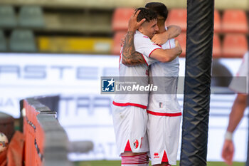 2024-08-10 - Giacomo Manzari celebrate score Cremonese - Bari - Coppa Italia Frecciarossa 10 august 2024 - US CREMONESE VS SS BARI - ITALIAN CUP - SOCCER