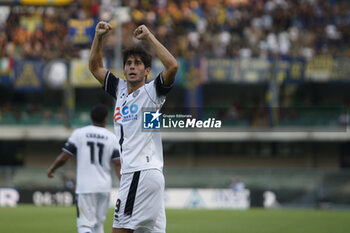 2024-08-10 - Cristian Shpendi of Cesena FC celebrates after scoring during Hellas Verona FC vs Cesena FC, round of 32° Coppa Italia Frecciarossa 2024-25, at MarcAntonio Bentegodi stadium in Verona (VR), Italy, on August 10, 2024. - HELLAS VERONA FC VS CESENA FC - ITALIAN CUP - SOCCER