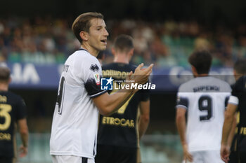 2024-08-10 - Tommaso Berti of Cesena FC claps the hand during Hellas Verona FC vs Cesena FC, round of 32° Coppa Italia Frecciarossa 2024-25, at MarcAntonio Bentegodi stadium in Verona (VR), Italy, on August 10, 2024. - HELLAS VERONA FC VS CESENA FC - ITALIAN CUP - SOCCER