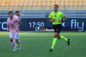 2024-08-11 - The referee Daniele Perenzoni in action - PARMA CALCIO VS PALERMO FC - ITALIAN CUP - SOCCER