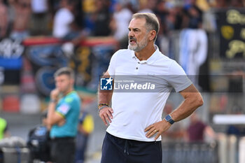 2024-08-12 - Vincenzo Vivarini of Frosinone Calcio during the Frecciarossa Italian Cup round of 32 match between Frosinone Calcio vs Pisa Sporting Club at Benito Stirpe Stadium on August 12, 2024 in Frosinone, Italy. - FROSINONE CALCIO VS PISA SC - ITALIAN CUP - SOCCER