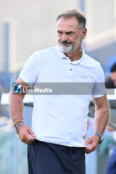 2024-08-12 - Vincenzo Vivarini of Frosinone Calcio during the Frecciarossa Italian Cup round of 32 match between Frosinone Calcio vs Pisa Sporting Club at Benito Stirpe Stadium on August 12, 2024 in Frosinone, Italy. - FROSINONE CALCIO VS PISA SC - ITALIAN CUP - SOCCER