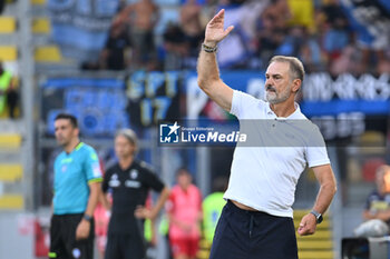 2024-08-12 - Vincenzo Vivarini of Frosinone Calcio during the Frecciarossa Italian Cup round of 32 match between Frosinone Calcio vs Pisa Sporting Club at Benito Stirpe Stadium on August 12, 2024 in Frosinone, Italy. - FROSINONE CALCIO VS PISA SC - ITALIAN CUP - SOCCER