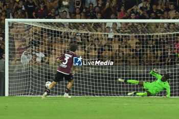 2024-08-12 - Domagoj Bradaric of US Salernitana 1919 converts the decisive penalty kick during the Soccer Italian Cup Freccia Rossa between US Salernitana 1919 vs Spezia Calcio at Arechi Stadium - US SALERNITANA VS SPEZIA CALCIO - ITALIAN CUP - SOCCER