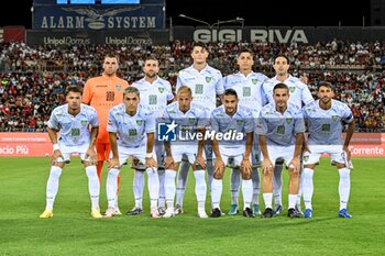 2024-08-12 - Team Carrarese Calcio 1908, Foto di Squadra, Team Picture - CAGLIARI CALCIO VS CARRARESE CALCIO - ITALIAN CUP - SOCCER