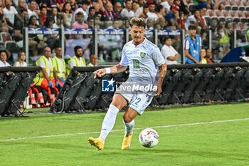 2024-08-12 - Simone Zanon of Carrarese Calcio 1908 - CAGLIARI CALCIO VS CARRARESE CALCIO - ITALIAN CUP - SOCCER