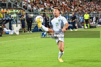 2024-08-12 - Simone Zanon of Carrarese Calcio 1908 - CAGLIARI CALCIO VS CARRARESE CALCIO - ITALIAN CUP - SOCCER