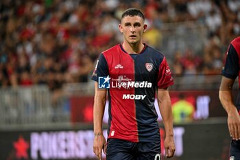 2024-08-12 - Roberto Piccoli of Cagliari Calcio - CAGLIARI CALCIO VS CARRARESE CALCIO - ITALIAN CUP - SOCCER