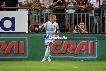 2024-08-12 - Giuseppe Panico of Carrarese Calcio 1908, Esultanza, Joy After scoring goal, - CAGLIARI CALCIO VS CARRARESE CALCIO - ITALIAN CUP - SOCCER