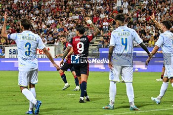 2024-08-12 - Gianluca Lapadula of Cagliari Calcio - CAGLIARI CALCIO VS CARRARESE CALCIO - ITALIAN CUP - SOCCER