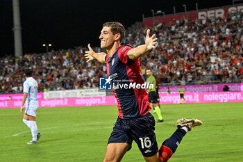 2024-08-12 - Matteo Prati of Cagliari Calcio, Esultanza, Joy After scoring goal, - CAGLIARI CALCIO VS CARRARESE CALCIO - ITALIAN CUP - SOCCER