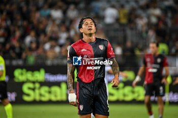 2024-08-12 - Gianluca Lapadula of Cagliari Calcio - CAGLIARI CALCIO VS CARRARESE CALCIO - ITALIAN CUP - SOCCER