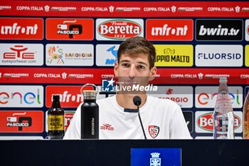 2024-08-12 - Matteo Prati of Cagliari Calcio, Conferenza Stampa - CAGLIARI CALCIO VS CARRARESE CALCIO - ITALIAN CUP - SOCCER