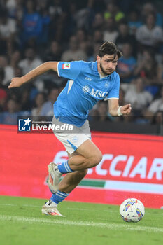 2024-08-10 - Khvicha Kvaratskhelia of SSC Napoli in action during the Soccer Italian Cup Freccia Rossa between SSC Napoli vs Modena FC at Diego Armando Maradona Stadium - SSC NAPOLI VS MODENA FC - ITALIAN CUP - SOCCER