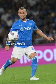 2024-08-10 - Stanislav Lobotka of SSC Napoli in action during the Soccer Italian Cup Freccia Rossa between SSC Napoli vs Modena FC at Diego Armando Maradona Stadium - SSC NAPOLI VS MODENA FC - ITALIAN CUP - SOCCER