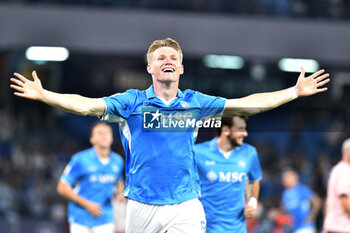 2024-09-26 - Scott McTominay of SSC Napoli rejoices after scoring a goal of 5-0 during the Soccer Italian Cup Freccia Rossa between SSC Napoli vs Palermo FC at Diego Armando Maradona Stadium - NAPOLI VS PALERMO - ITALIAN CUP - SOCCER