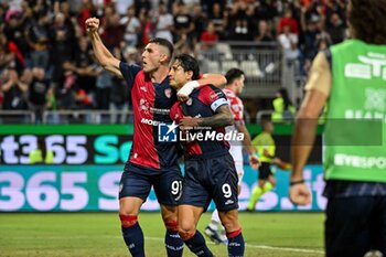 2024-09-24 - Gianluca Lapadula of Cagliari Calcio, Esultanza, Joy After scoring goal, - CAGLIARI VS CREMONESE - ITALIAN CUP - SOCCER