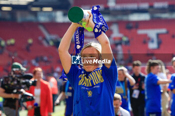 2024-05-18 - Erin Cuthbert (22) of Chelsea celebrates the championship title after the FA Women's Super League, English championship football match between Manchester United and Chelsea on 18 May 2024 at Old Trafford in Manchester, England - FOOTBALL - WOMEN'S ENGLISH CHAMP - MANCHESTER UNITED V CHELSEA - ENGLISH FA WOMEN'S SUPER LEAGUE - SOCCER