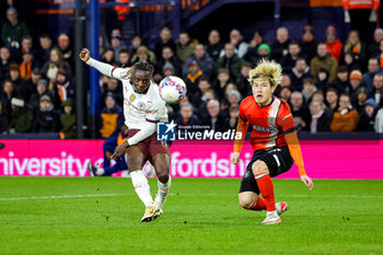 2024-02-27 - Jeremy Doku (11) of Manchester City during the English FA Cup, 5th round football match between Luton Town and Manchester City on 27 February 2024 at Kenilworth Road in Luton, England - FOOTBALL - ENGLISH CUP - LUTON TOWN V MANCHESTER CITY - ENGLISH LEAGUE CUP - SOCCER