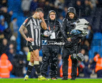 2024-03-16 - Bruno Guimaraes of Newcastle Utd looks dejected after the English FA Cup, quarter final football match between Manchester City and Newcastle United on 16 March 2024 at the Etihad Stadium in Manchester, England - FOOTBALL - ENGLISH CUP - MANCHESTER CITY V NEWCASTLE - ENGLISH LEAGUE CUP - SOCCER