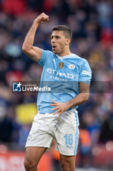 2024-04-20 - Manchester City midfielder Rodri (16) celebrates after the English Cup, FA Cup, semi-final football match between Manchester City and Chelsea on 20 April 2024 at Wembley Stadium in London, England - FOOTBALL - ENGLISH CUP - MANCHESTER CITY V CHELSEA - ENGLISH LEAGUE CUP - SOCCER