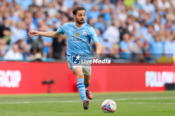 2024-05-25 - Bernardo Silva (20) of Manchester City during the English FA Cup, Final football match between Manchester City and Manchester United on 25 May 2024 at Wembley Stadium in London, England - FOOTBALL - ENGLISH CUP - FINAL - MANCHESTER CITY V MANCHESTER UNITED - ENGLISH LEAGUE CUP - SOCCER