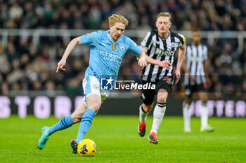 2024-01-13 - Kevin De Brunye of Manchester City during the English championship Premier League football match between Newcastle United and Manchester City on 13 January 2024 at St. James' Park in Newcastle, England - FOOTBALL - ENGLISH CHAMP - NEWCASTLE V MANCHESTER CITY - ENGLISH PREMIER LEAGUE - SOCCER